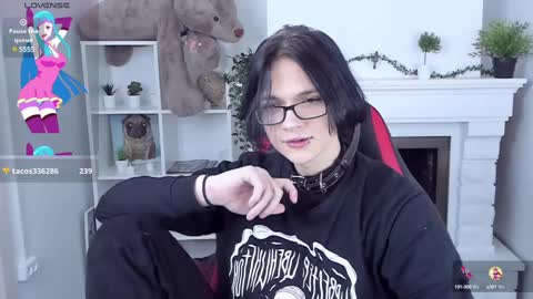 Snapshot of justin_twinkboy chatting on 01/11/25, 11:02 JUSTIN online show from 01/11/25, 11:02