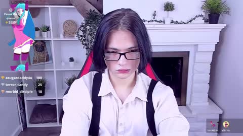 Snapshot of justin_twinkboy chatting on 02/01/25, 11:27 JUSTIN online show from 02/01/25, 11:27