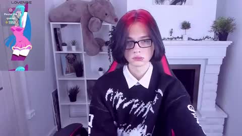 Snapshot of justin_twinkboy chatting on 03/08/25, 08:35 JUSTIN online show from 03/08/25, 08:35
