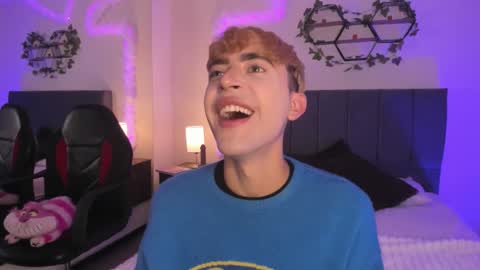 Snapshot of justinbe_ chatting on 10/16/25, 11:22 Justin online show from 10/16/25, 11:22