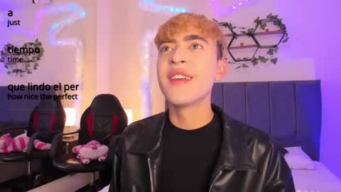 Snapshot of justinbe_ chatting on 10/17/25, 11:24 Justin online show from 10/17/25, 11:24