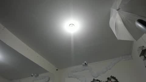 Snapshot of justinbe_ chatting on 11/18/25, 11:14 Justin online show from 11/18/25, 11:14