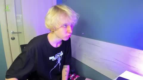 justTEEN online show from 04/07/26, 10:15