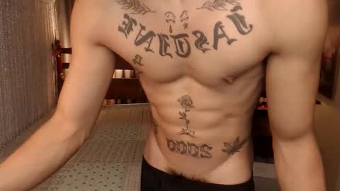 justine_hunk online show from 01/06/26, 05:44