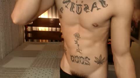 justine_hunk online show from 01/10/26, 06:42