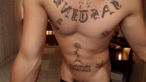 justine_hunk online show from 05/13/26, 07:50