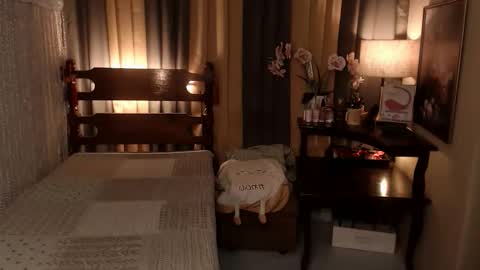 justine_hunk online show from 05/16/26, 07:38