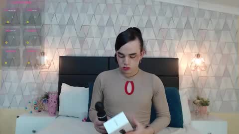 Justine online show from 09/13/25, 03:06