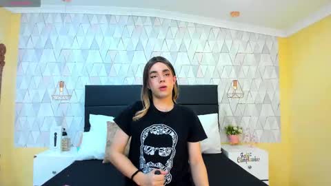 Justine online show from 10/20/25, 03:40