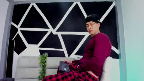 Snapshot of justinfuller_31 chatting on 11/03/25, 05:25 justinfuller_31 online show from 11/03/25, 05:25