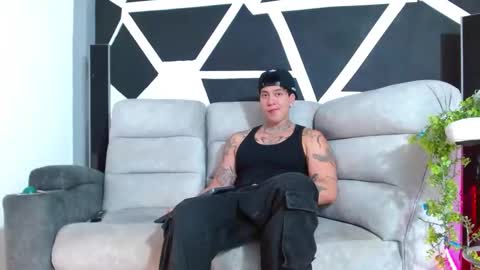 Snapshot of justinfuller_31 chatting on 11/18/25, 04:22 justinfuller_31 online show from 11/18/25, 04:22