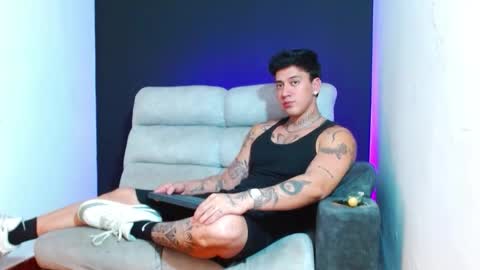 justinfuller_31 online show from 02/05/26, 01:43