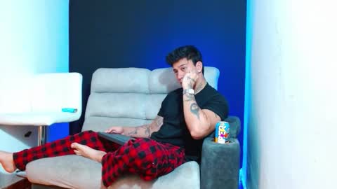 justinfuller_31 online show from 02/15/26, 10:17