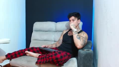 justinfuller_31 online show from 06/01/26, 01:57