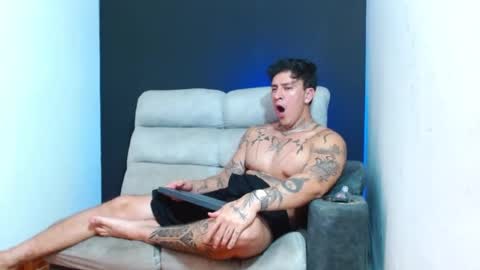 justinfuller_31 online show from 07/07/26, 06:47