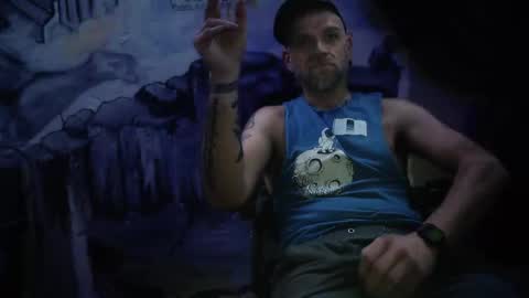 Snapshot of justinmoore1987 chatting on 12/24/24, 11:49 justinmoore1987 online show from 12/24/24, 11:49