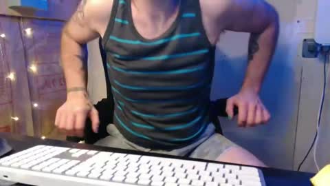 Snapshot of justinmoore1987 chatting on 03/05/25, 11:38 justinmoore1987 online show from 03/05/25, 11:38