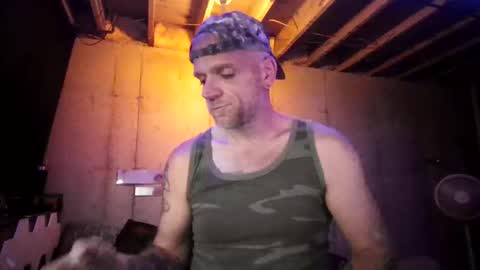 Snapshot of justinmoore1987 chatting on 11/01/25, 07:32 justinmoore1987 online show from 11/01/25, 07:32