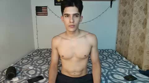 Snapshot of justinsinner1 chatting on 01/28/25, 01:18 justinsinner1 online show from 01/28/25, 01:18