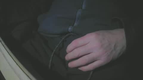 Snapshot of justme39057 chatting on 02/19/25, 04:44 Justme39057 online show from 02/19/25, 04:44