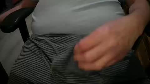 Snapshot of justme39057 chatting on 10/10/25, 07:35 Justme39057 online show from 10/10/25, 07:35