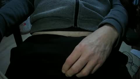 Snapshot of justme39057 chatting on 11/25/25, 04:29 Justme39057 online show from 11/25/25, 04:29