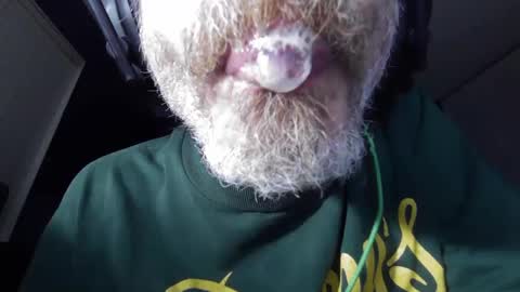 Snapshot of justmetool chatting on 12/19/24, 11:39 Tool online show from 12/19/24, 11:39