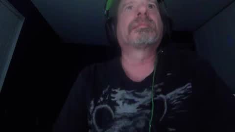 Snapshot of justmetool chatting on 10/12/25, 06:01 Tool online show from 10/12/25, 06:01