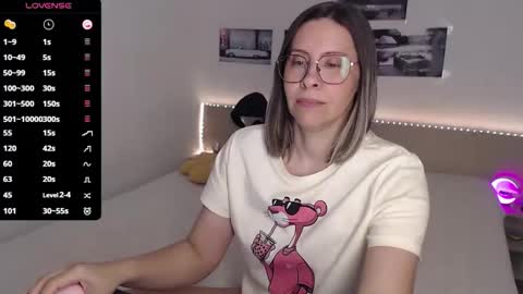Julie online show from 04/25/26, 03:31