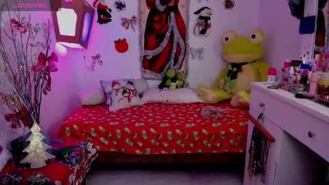 Mia online show from 12/20/24, 04:53