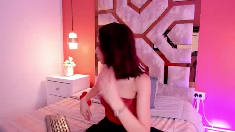 Mia online show from 02/12/26, 04:29