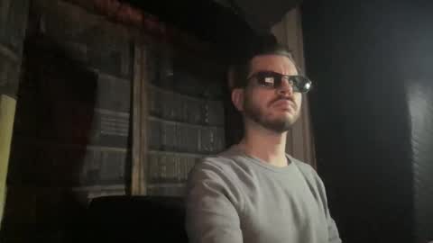 M. Dean online show from 12/22/25, 04:31