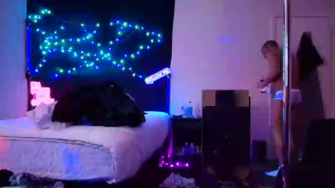 Snapshot of justwannalookgood4ya chatting on 02/07/25, 01:01 Eetantungfuk Mias online show from 02/07/25, 01:01