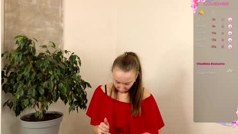 Juja and Kira online show from 02/08/25, 09:25