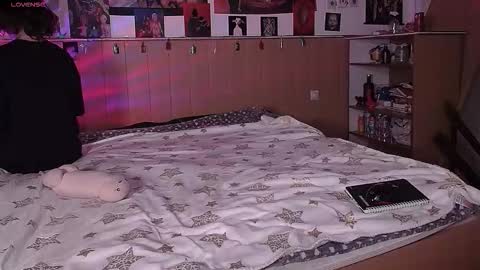 Juuzou hehim u can call me Juz online show from 12/21/25, 07:43