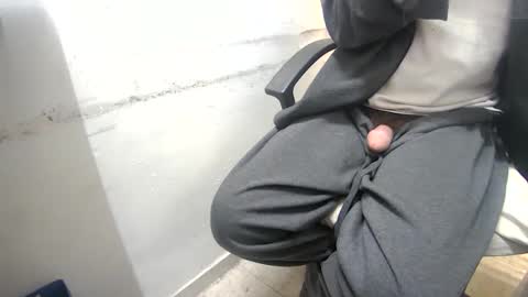 Snapshot of juz4 chatting on 12/19/24, 08:13 juz4 online show from 12/19/24, 08:13