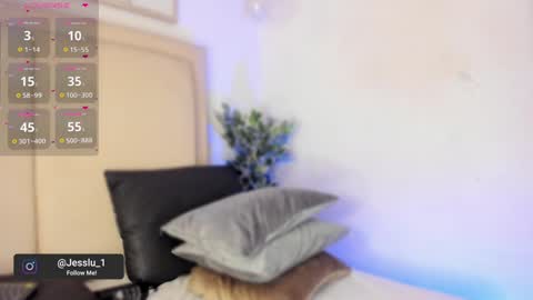 Snapshot of jvenuss chatting on 01/22/25, 01:42 ees 3 online show from 01/22/25, 01:42