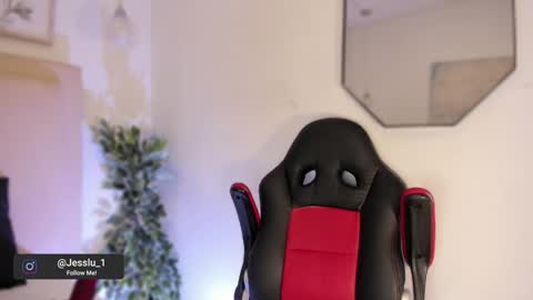 Snapshot of jvenuss chatting on 01/27/25, 07:56 ees 3 online show from 01/27/25, 07:56