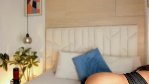 Snapshot of jvenuss chatting on 02/27/25, 08:20 ees 3 online show from 02/27/25, 08:20