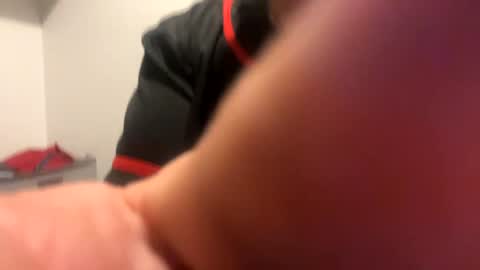 Snapshot of jwowzer69 chatting on 12/23/24, 11:25 Rock Peaches Last tipper gets surprise online show from 12/23/24, 11:25