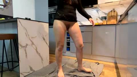 Any tokens and you can ask anything online show from 04/18/26, 03:32