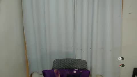 Snapshot of kaamy_dake chatting on 01/28/25, 04:19 KAAMY online show from 01/28/25, 04:19