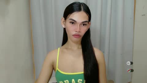 Snapshot of kaamy_dake chatting on 02/04/25, 02:43 KAAMY online show from 02/04/25, 02:43