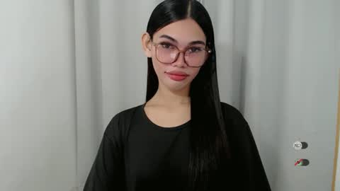 Snapshot of kaamy_dake chatting on 10/26/25, 01:06 KAAMY online show from 10/26/25, 01:06