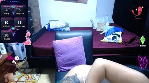 Snapshot of kaarlaa_ chatting on 11/04/25, 06:40 Karla online show from 11/04/25, 06:40