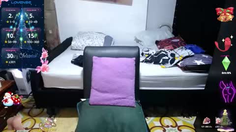 Snapshot of kaarlaa_ chatting on 11/24/25, 07:13 Karla online show from 11/24/25, 07:13