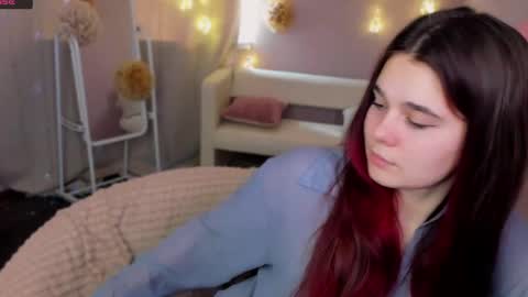 Snapshot of kacey_love chatting on 05/05/26, 06:32 Kacey online show from 05/05/26, 06:32