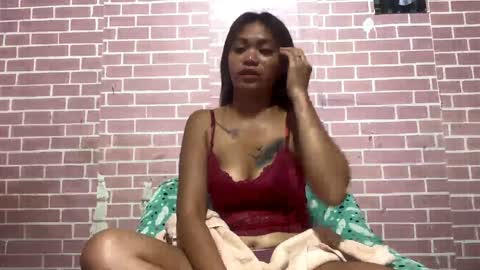 Emma online show from 03/31/26, 02:39