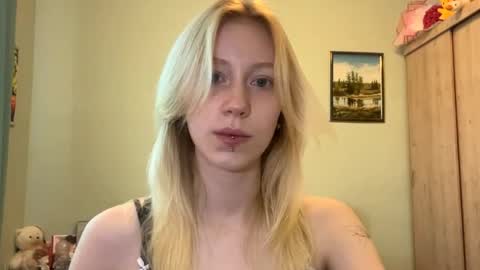 Snapshot of kacicasal chatting on 06/24/26, 02:16 Mia 1st day here online show from 06/24/26, 02:16
