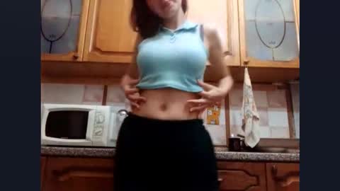 Nika online show from 10/21/25, 05:13